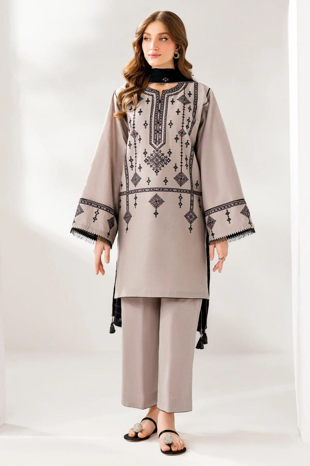 JAZMIN- 3PC LAWN  EMBROIDERED SHIRT WITH BAMBER CHIFFON EMBROIDERED DUPATTA AND TROUSER-DPC-3643