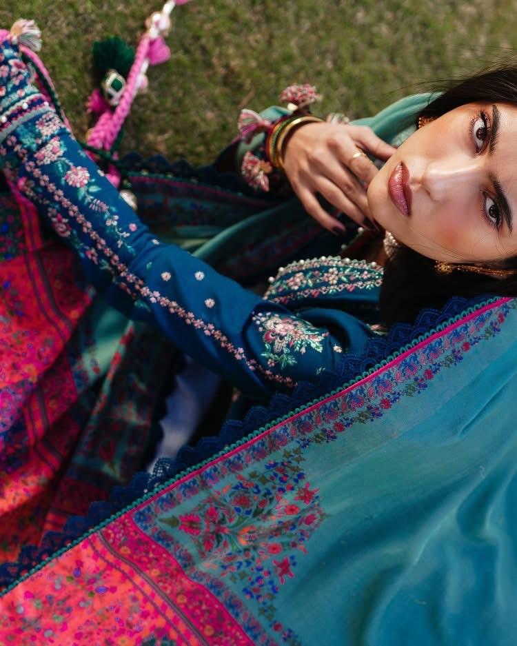 ‎HUSSAIN REHAR- 3PC LAWN EMBROIDERED SHIRT WITH SLUB MUNAAR DUPATTA AND TROUSER-DPC-2459