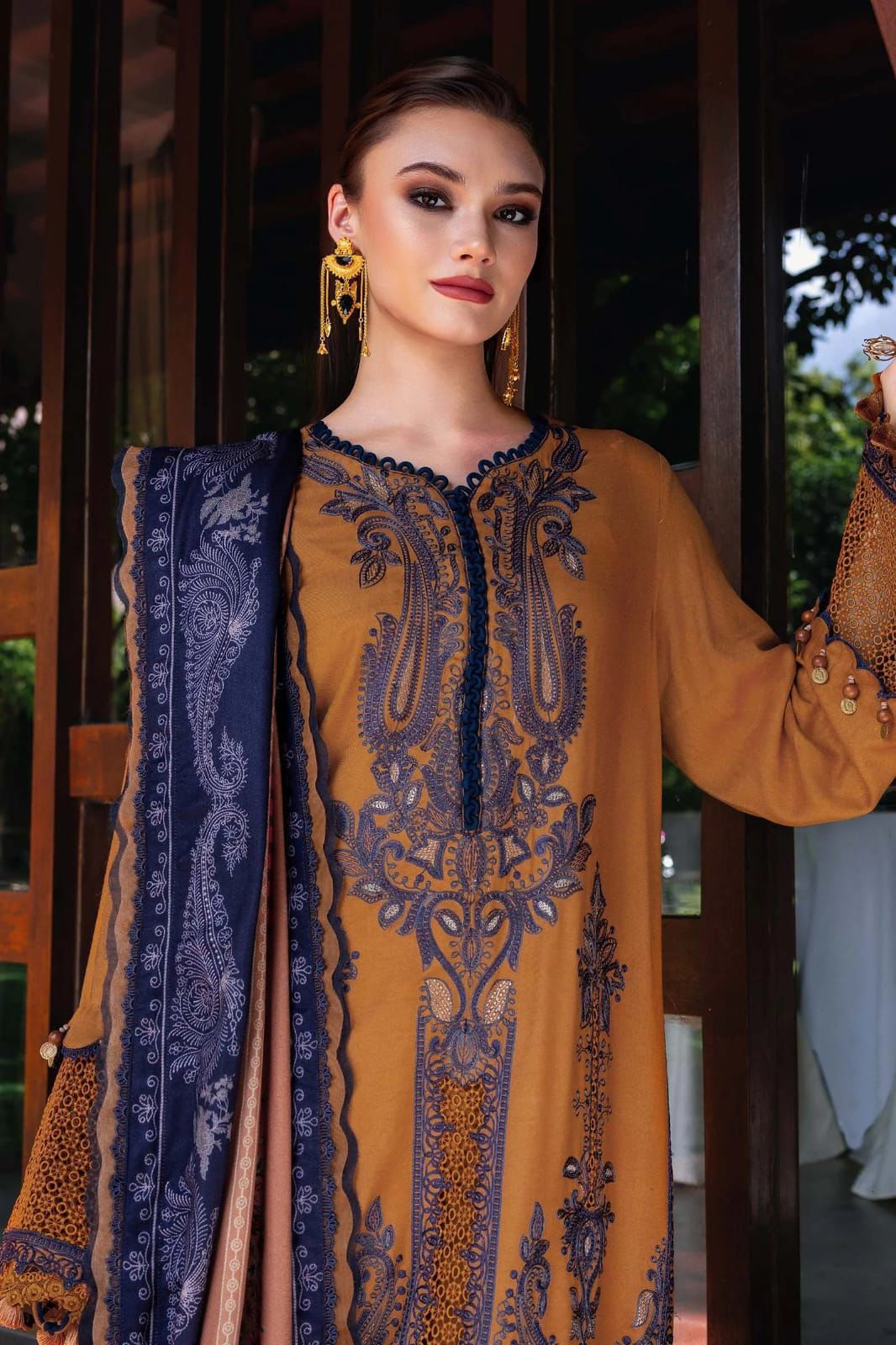 MARIA B- 3PC LAWN EMBROIDERED SHIRT WITH SLUB MUNAAR DUPATTA AND TROUSER-DPC-3562