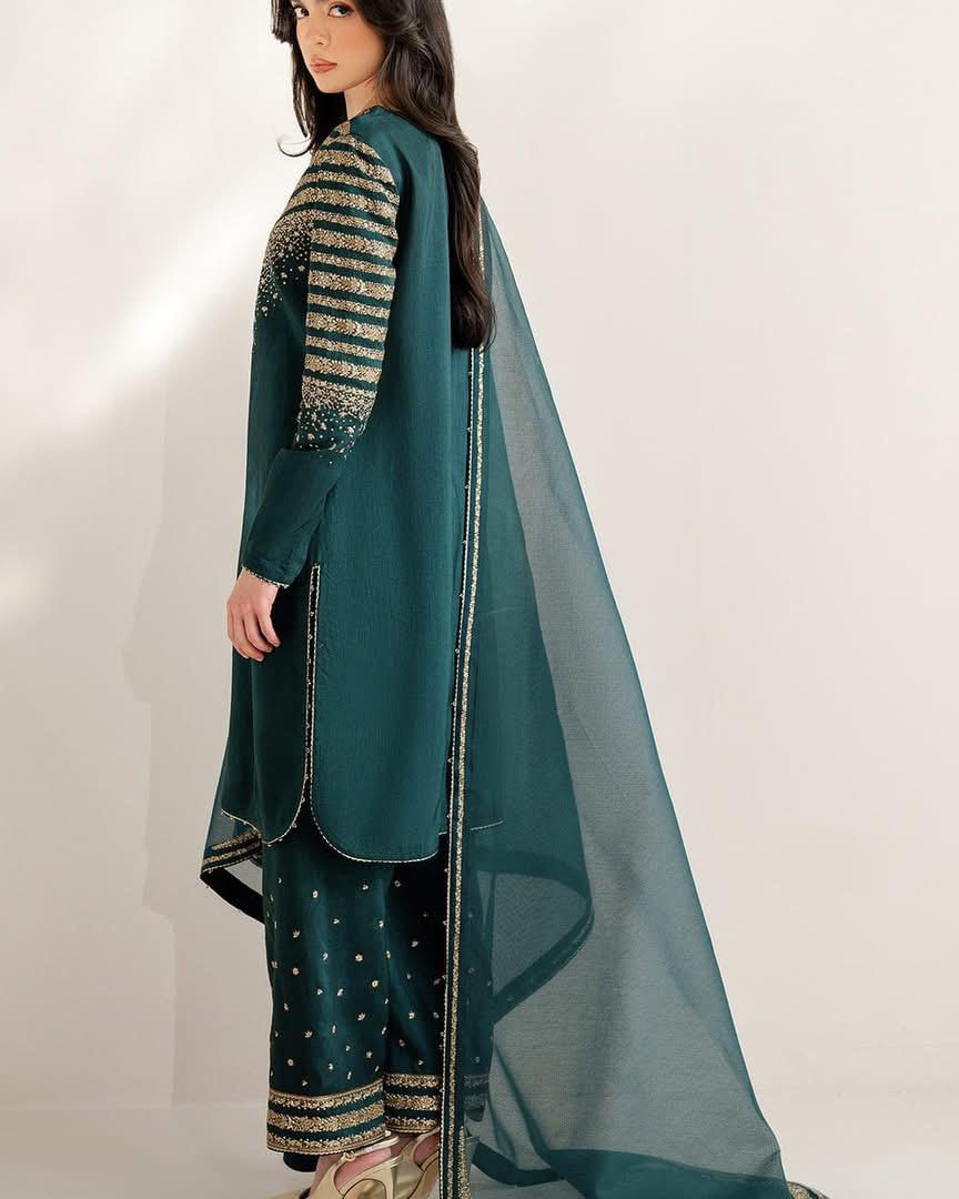 JAZMIN- 3PC LAWN EMBROIDERED SHIRT WITH CHIFFON EMBRIODERED DUPATTA AND EMB TROUSER-DPC-3290