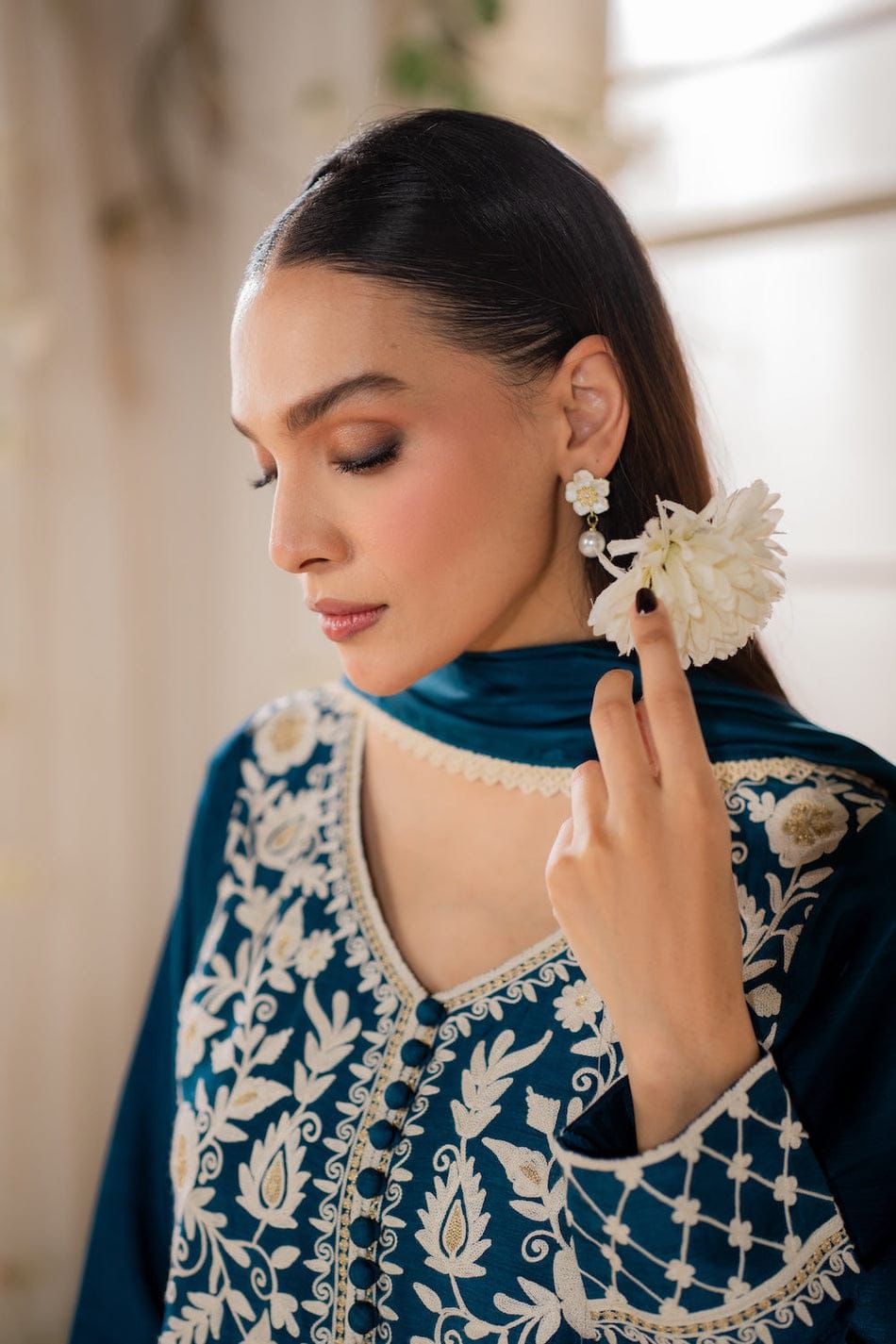 ‎MIRANA-3PC LAWN EMBROIDERED SHIRT WITH BAMBER CHIFFON DUPATTA AND TROUSER-DPC-4728