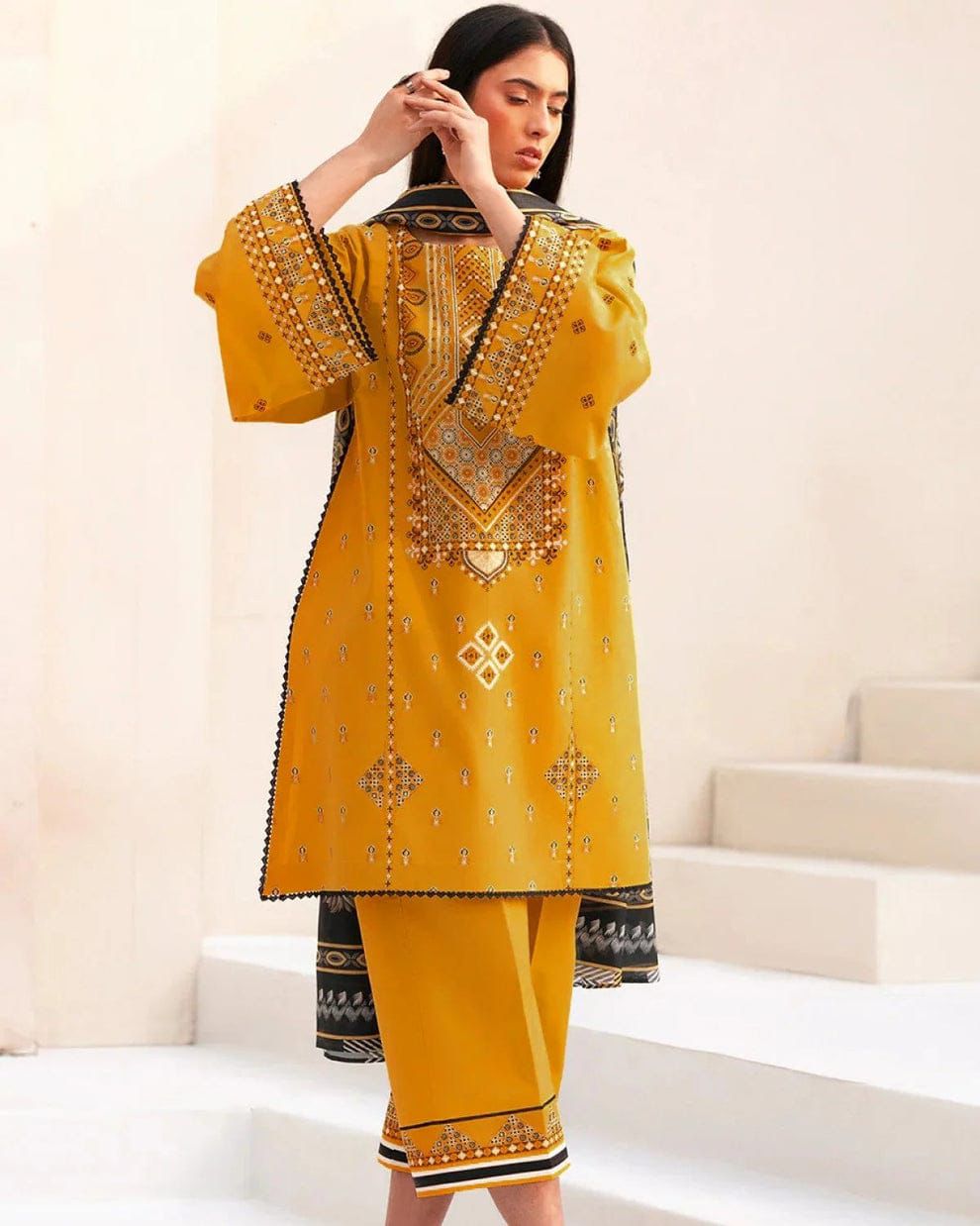BIN ILYAS- 3PC LAWN EMBROIDERED SHIRT WITH DIGITAL MONAR DUPATTA AND TROUSER-DPC-3589