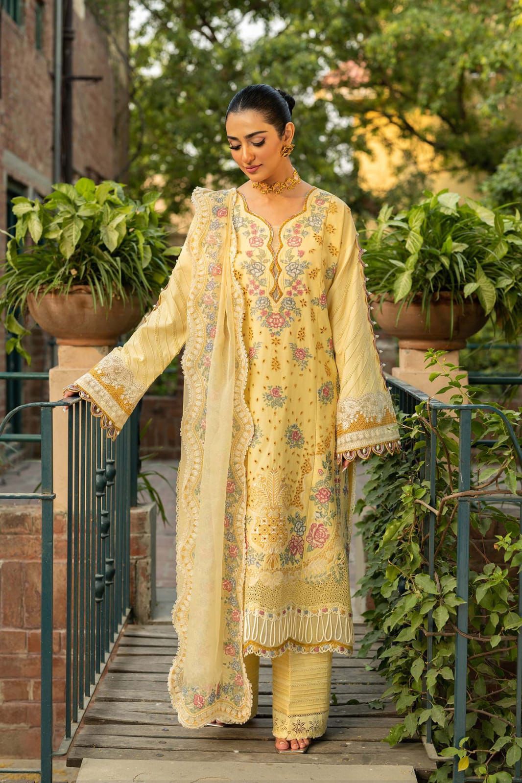‎MAHNUR-3PC LAWN EMBROIDERED SHIRT WITH KHAADI NET EMBROIDERED DUPATTA AND TROUSER -DPC-4657