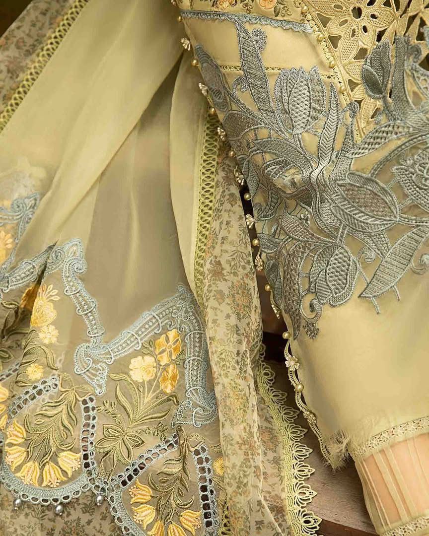 ‎‎‎‎‎‎‎‎MARIA.B-3PC LAWN EMBROIDERED SHIRT WITH EMBROIDERED ORGANZA DAMAN CHIFFON PRINTED EMB DUPATTA AND EMB TROUSER-DPC-4606