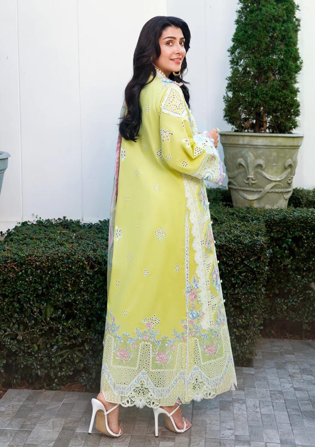 MUSHQ- 3PC LAWN HEAVY EMBROIDERED SHIRT WITH PRINTED CHIFFON  DUPATTA AND TROUSER-DPC-4354