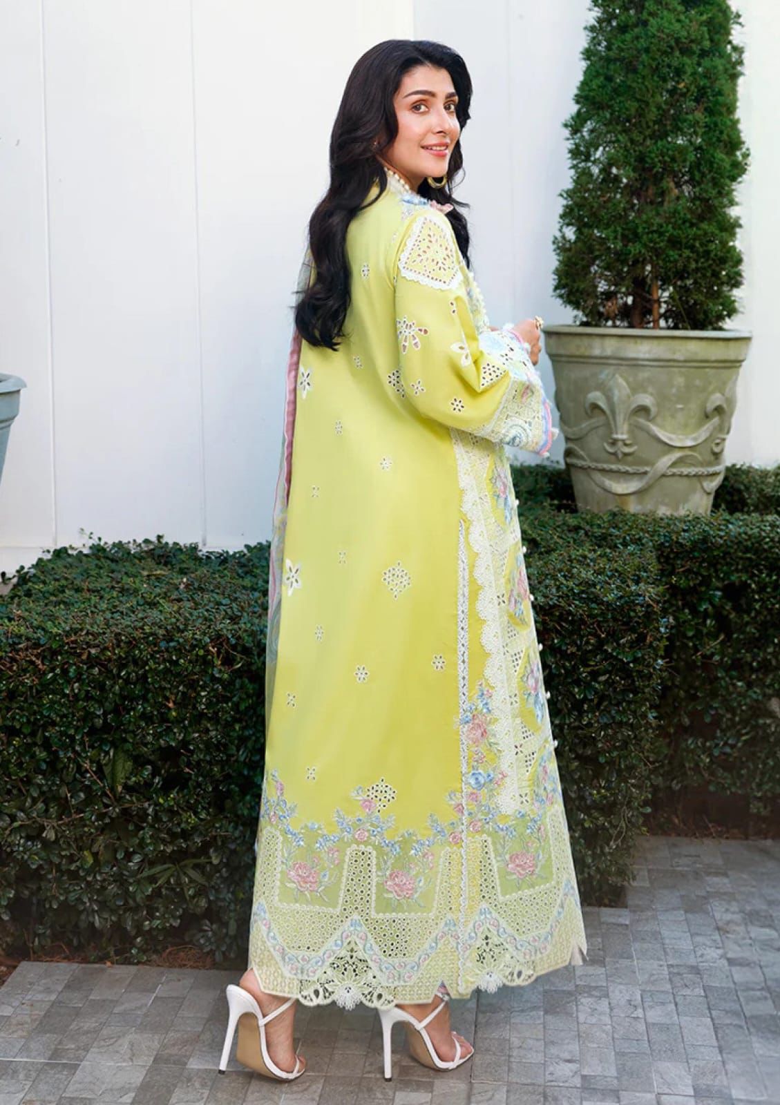 MUSHQ- 3PC LAWN HEAVY EMBROIDERED SHIRT WITH PRINTED CHIFFON  DUPATTA AND TROUSER-DPC-4354