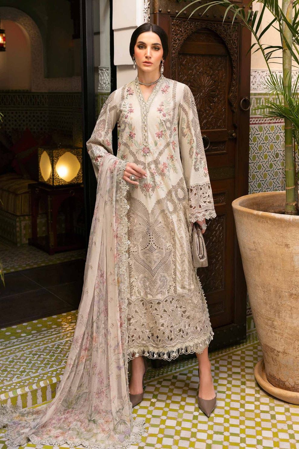 MARIA.B - 3PC LAWN EMBROIDERED SHIRT WITH CHIFFON PRINTED DUPATTA AND TROUSER -DPC-3782