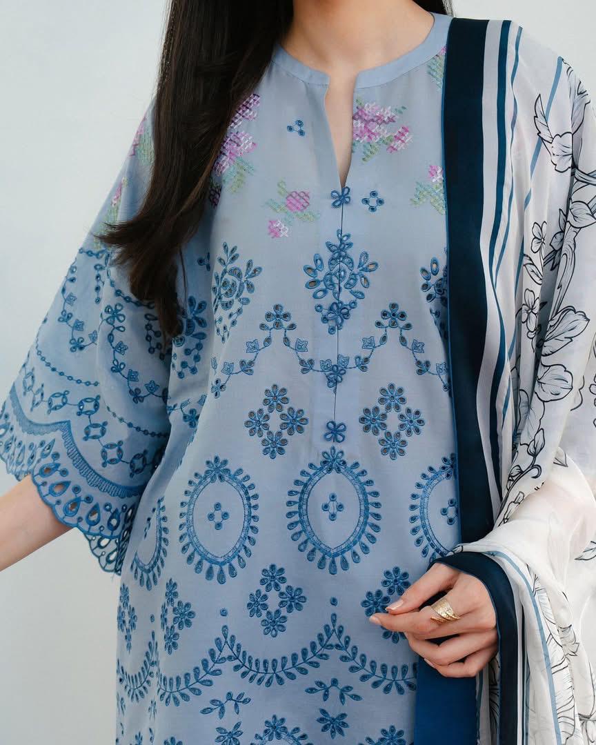 ZARA SHAH JAHAN-3PC LAWN EMBROIDERED SHIRT WITH CHIFFON PRINTED DUPATTA AND TROUSER-DPC-4637